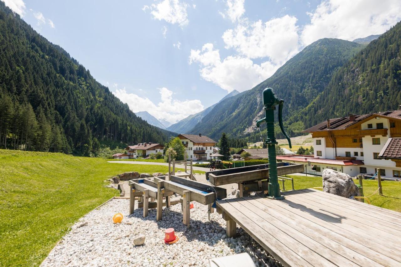 Landhaus Pfurtscheller Neustift im Stubaital Exterior photo
